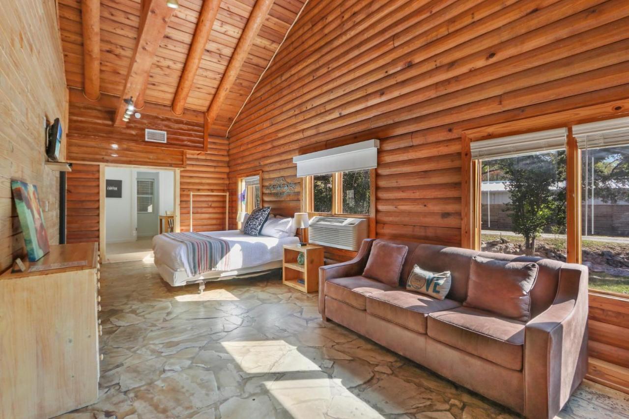 Wimberley Log Cabins Resort And Suites- Unit 4 Exterior foto